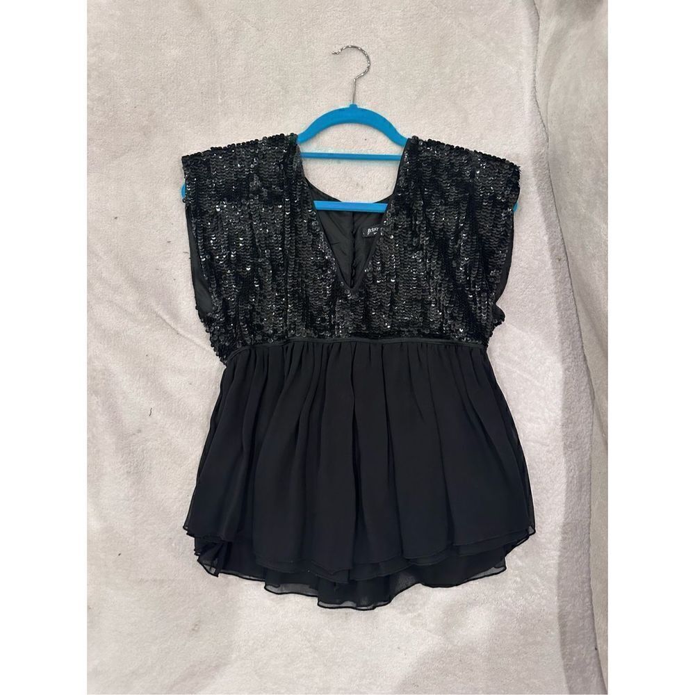 Betsey Johnson women’s size 2 sequin sparkly black blouse